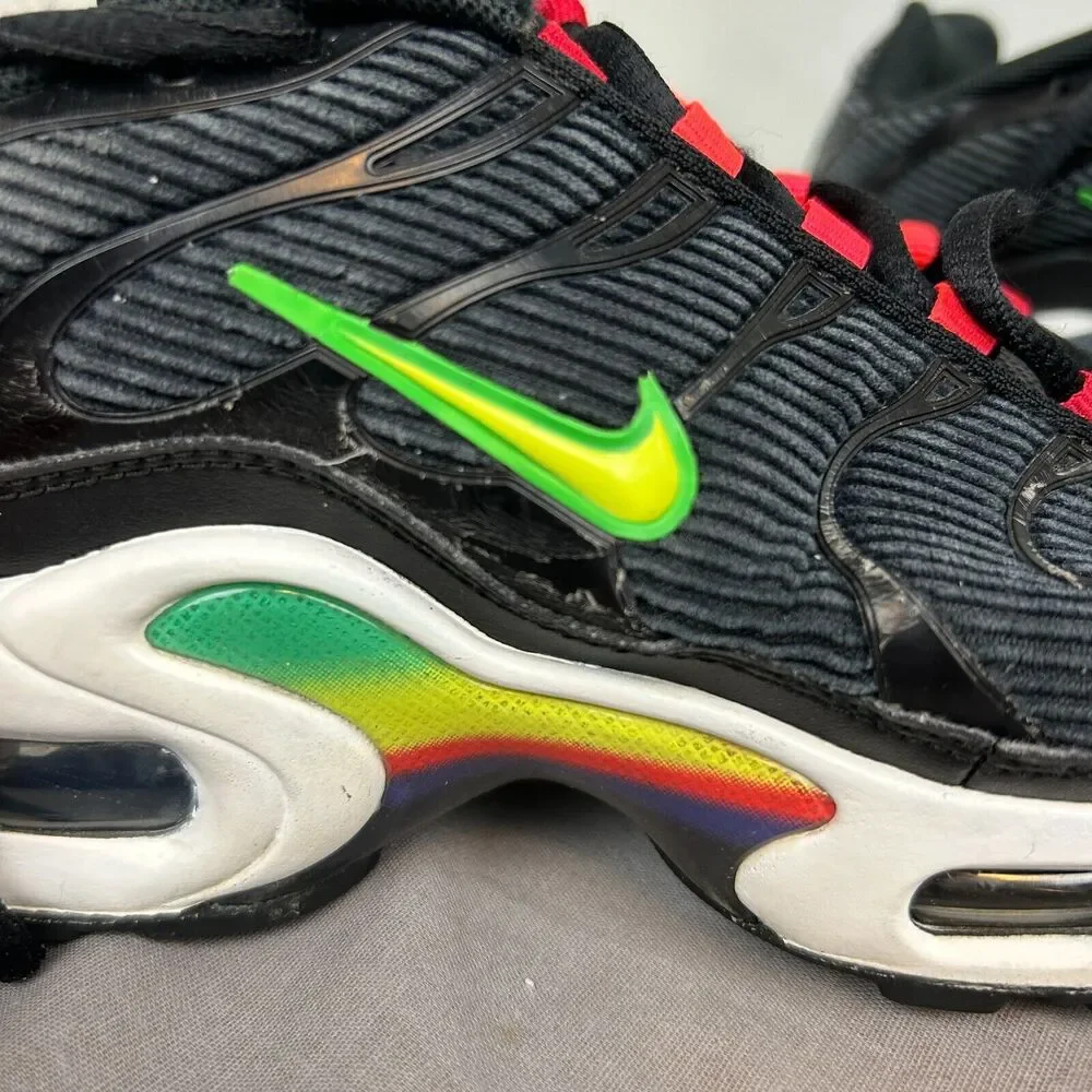 Nike Air Max Shoes Youth 7Y Plus Evolution of Athletic Shoes Sneakers DD2008-001